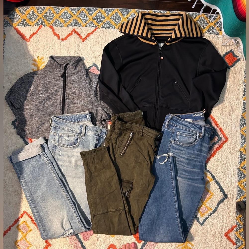 🌼LOT ~ Lululemon, AE, Zara, Bench